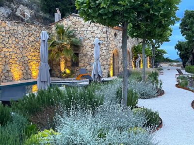 Authentique bastide en pierre avec vue magnifique et piscine - 8 personnes